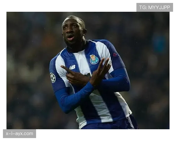 奥布拉克神勇零封对手,助球队力克强敌夺得国王杯冠军 奥布拉克神勇零封对手,助球队力克强敌夺得国王杯冠军