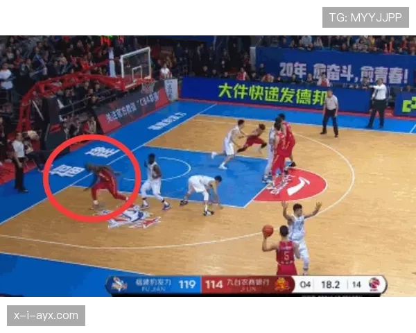 鞋钉朝上犯规如何判定？详解裁判标准与争议焦点